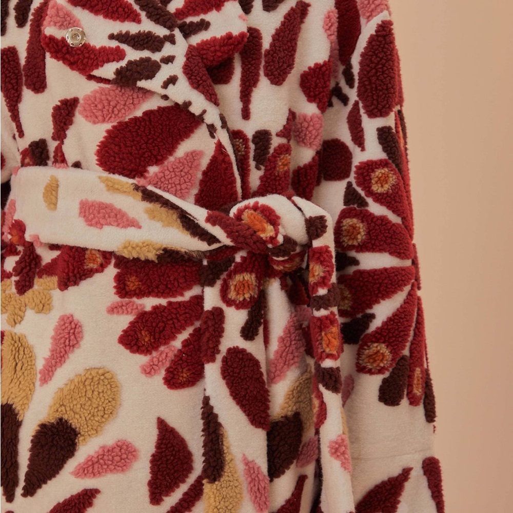 FARM Rio Ainika Flowers Fleece Coat Floral Textured - Red and Pink - Picture 10 of 10